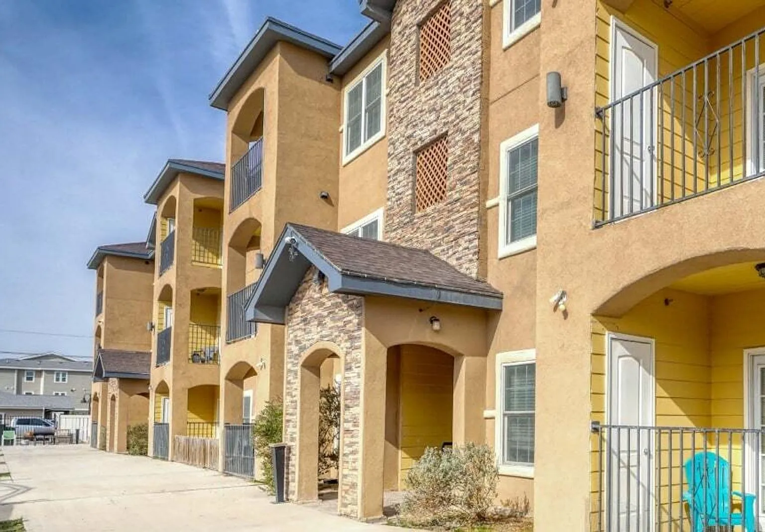 455 - Lone Star Villas — Photo 1
