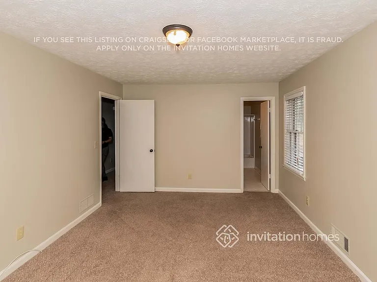 2764 Michelle Cir — Photo 14
