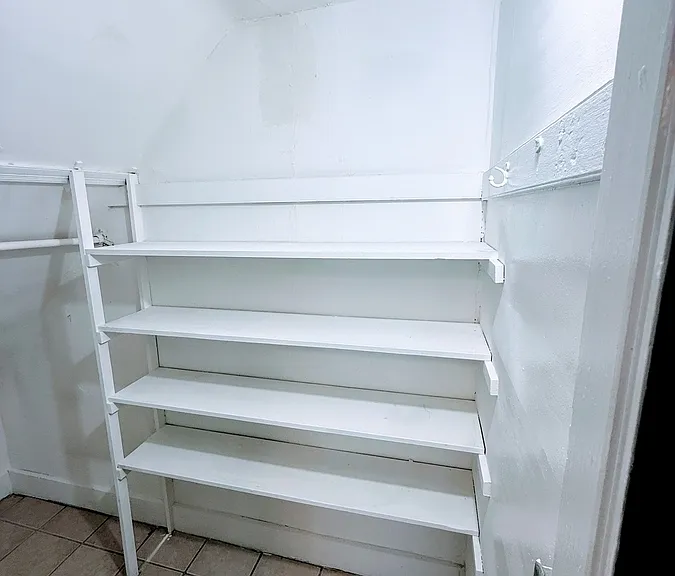 490 Linwood Ave #1 — Photo 4