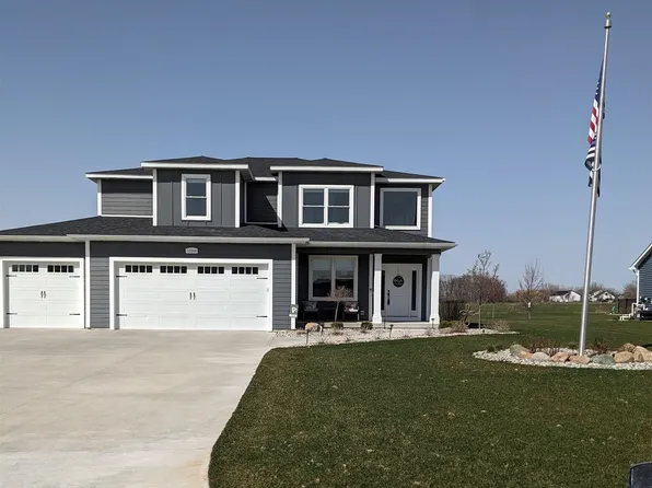 10248 Prairie View Ct, Freeland, MI 48623