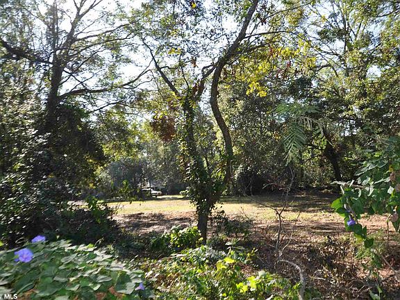 3rd image of 0 Miller Ave #18