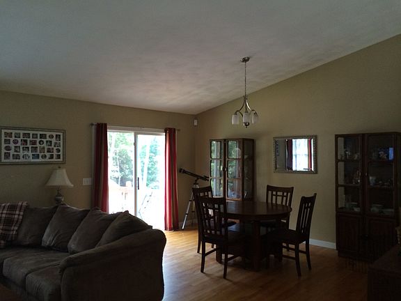 4th image of 66 Remington Farm Dr