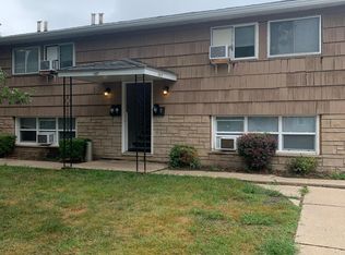 1403 Ann Eliza St #10, Pekin, IL