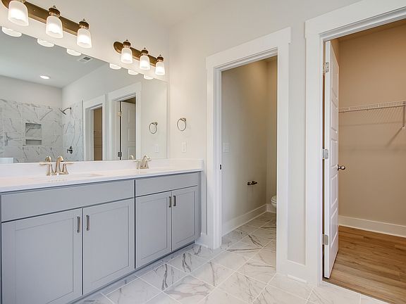 Sullivan Master Bathroom