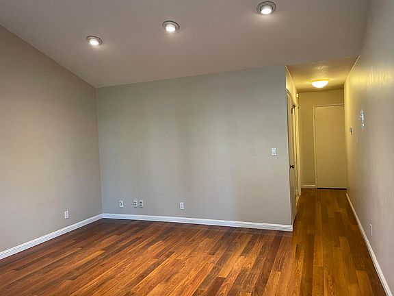 4th image of 5380 Fig Grove Ct