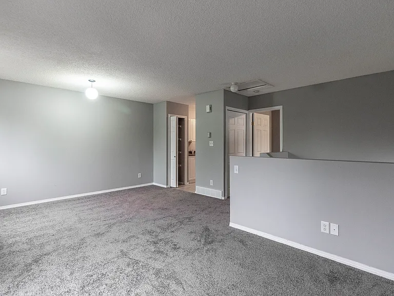 102 Oak Ave #102B — Photo 4