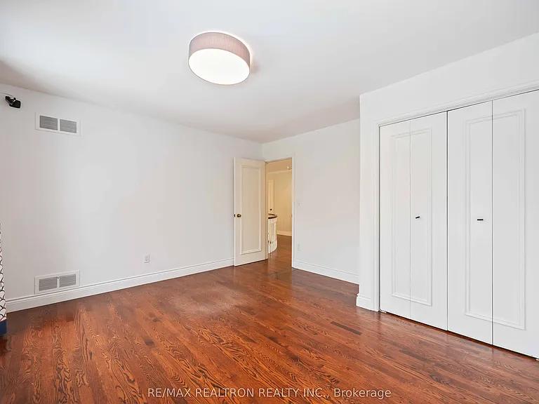 12 Donwoods Dr — Photo 34