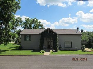 206 W Mineral St, Montfort, WI 53569