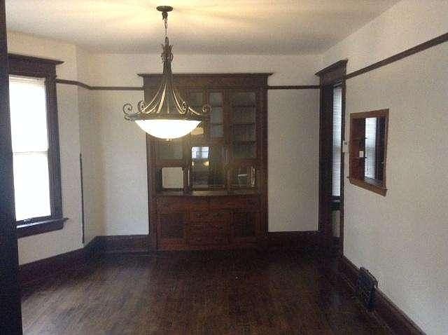 1st image of 331 E Burleigh St