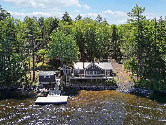 2nd image of 31 Lake Shore Dr