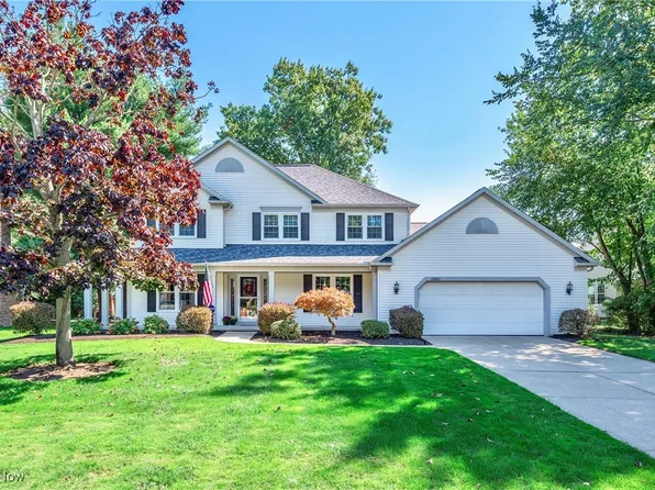 28603 Stonegate Cir, Westlake, OH 44145