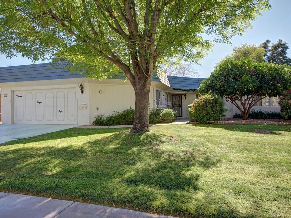 1st image of 10329 W Pineaire Dr