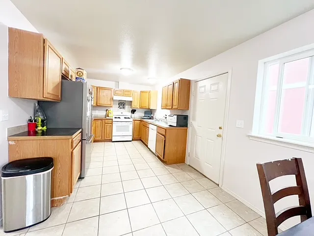 2104 SE Polar Star Way — Photo 14