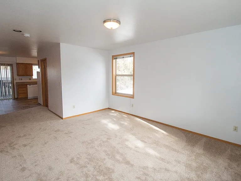 2528 NE Conners Ave — Photo 3