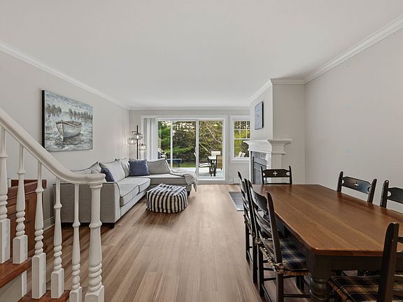 4th image of 400 Chemin Lakeside #58