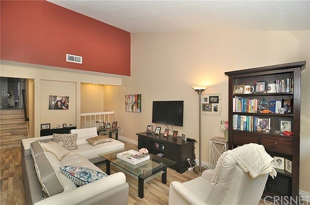 1st image of 18150 Oxnard St Unit 86