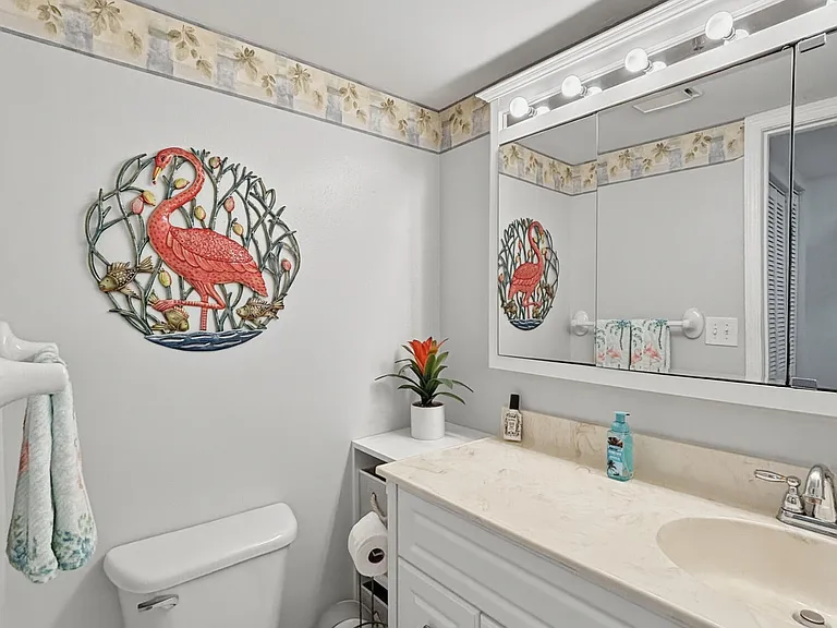 355 S Ocean Dr #106 — Photo 14
