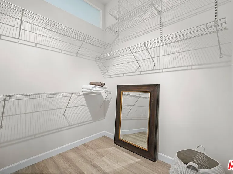 1100 Wilshire Blvd #3307 — Photo 12