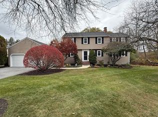 117 Kenney Ln, Concord, MA 01742