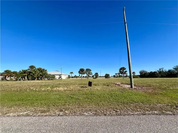 17 Brig Cir E, Placida, FL 33946