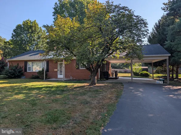 281 W Walnut St, Marietta, PA 17547