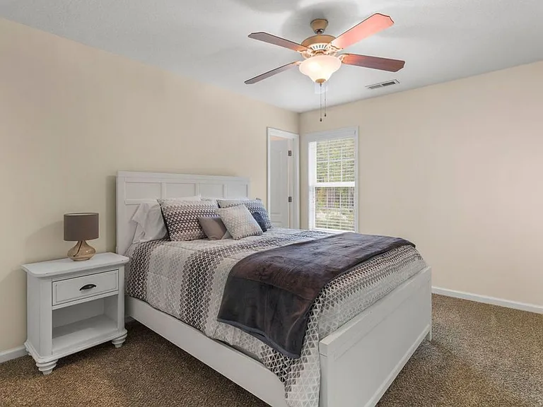 131 Glen Cannon Dr — Photo 16