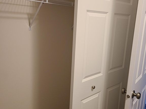 3rd image of 10203 Kreitzburg St