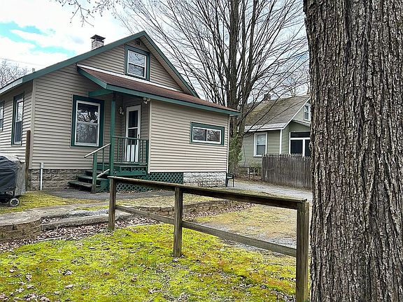 3rd image of 6 Haviland Ave