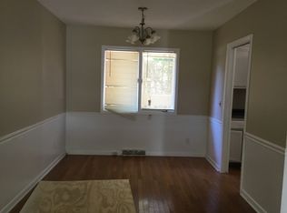 1801 Gracewood Dr, Greensboro, NC 27408
