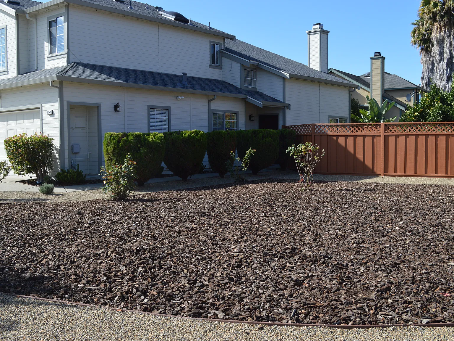 3 bed, 1448 sqft, $4,395 — Photo 2