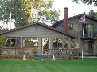 7227 Downey Rd SW, Sherrodsville, OH 44675