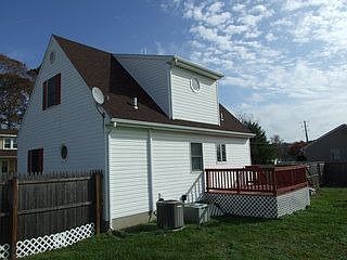2nd image of 100 Culver St