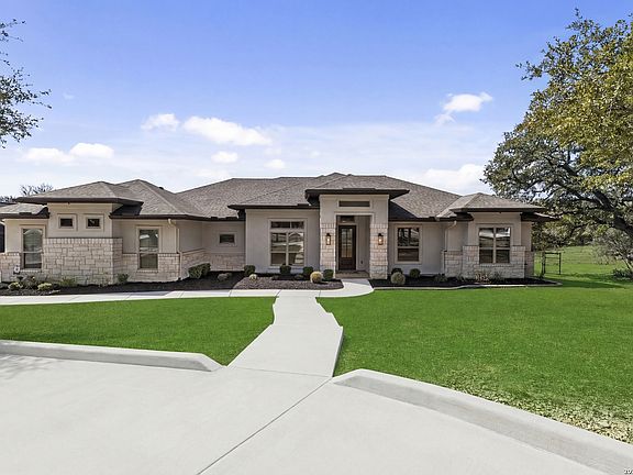 5th image of 431 Hidden Springs