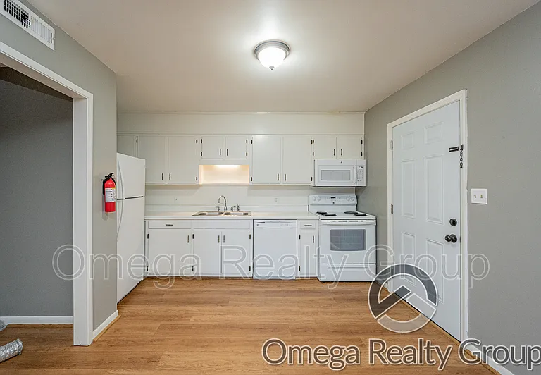 400 7th St E #2H — Photo 9