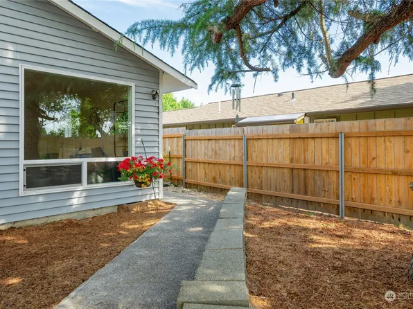 2726 Woburn Street, Bellingham, WA 98226