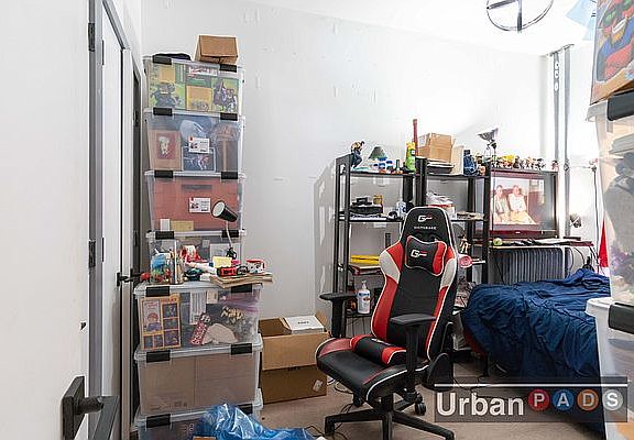 4th image of 2539 Church Ave #2F