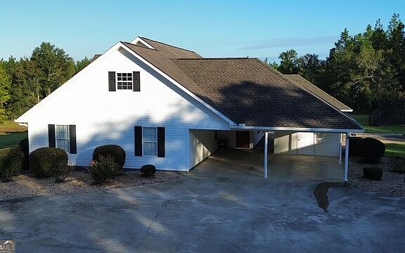 4th image of 920 Orianna Rd