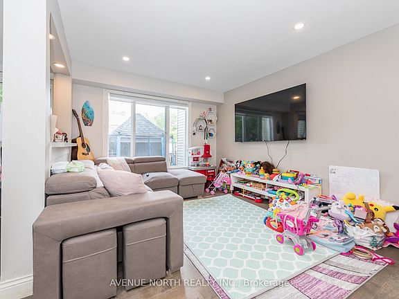 5th image of 501 Lawler Cres