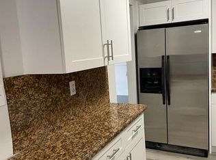 1201 NW 81st Ave, Hollywood, FL 33024