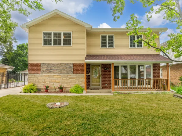 7446 Lake St, Morton Grove, IL 60053