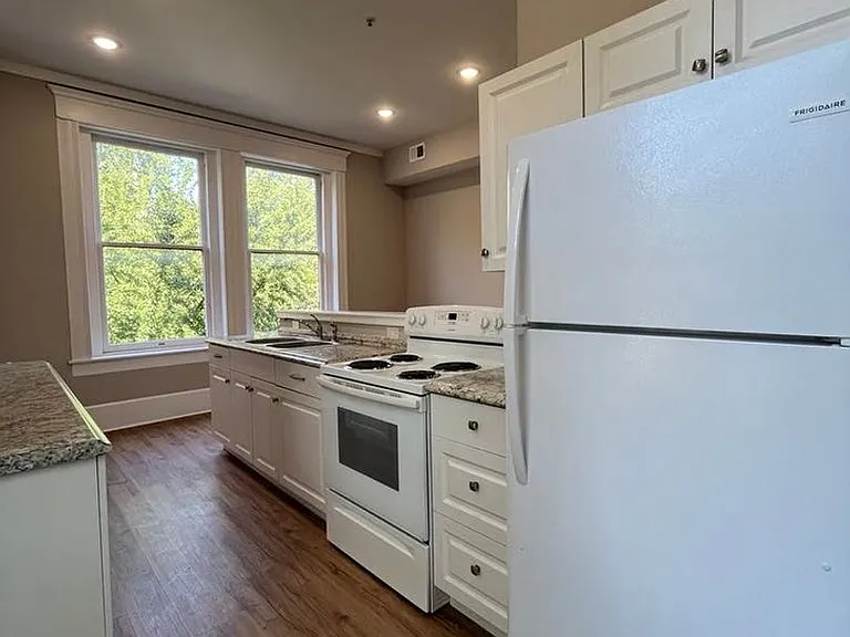 1337 S 4th St — Photo 19
