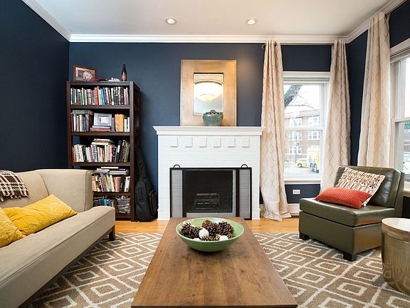 3rd image of 5662 N Wayne Ave #1