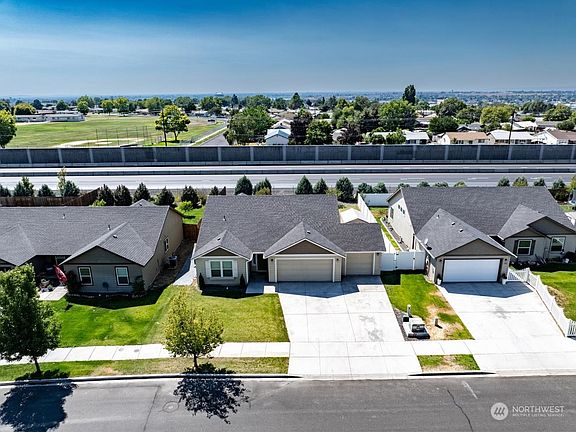 4th image of 712 S Lakeland Drive