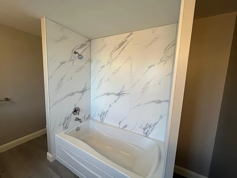 103 Thermos Ave #6 — Photo 27