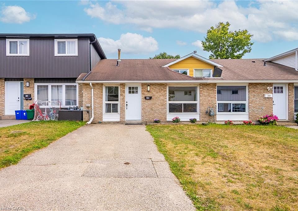 1st image of 720 Parkview Cres