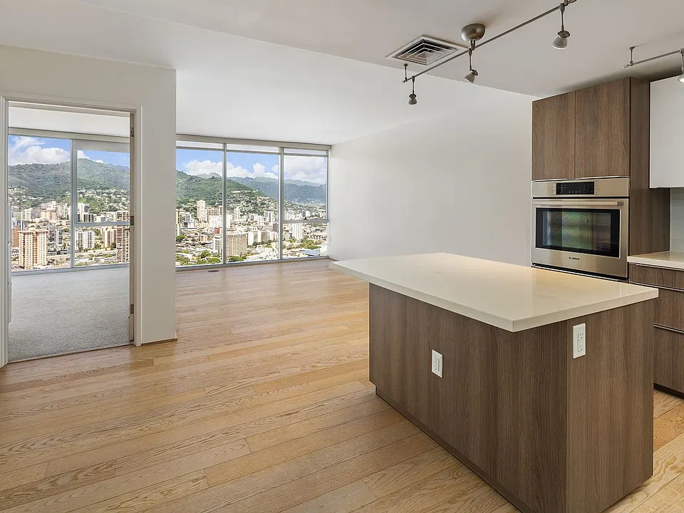 888 Kapiolani Blvd #4312