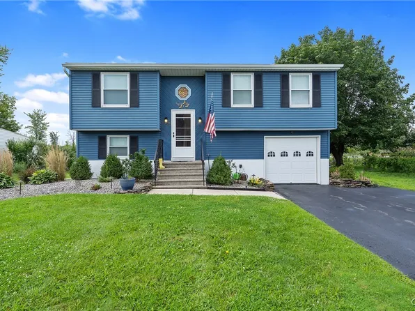 8103 Thurston Dr, Cicero, NY 13039