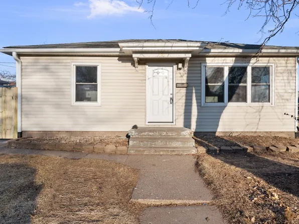 121 Wellman Ave, Davenport, IA 52802