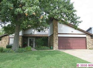 2010 N Main St, Owasso, OK 74055