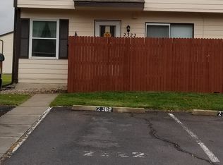 2322 Lexington Village Ln, Colorado Springs, CO 80916